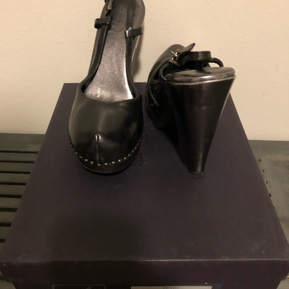 Prada Shoe - Picture 6 of 7